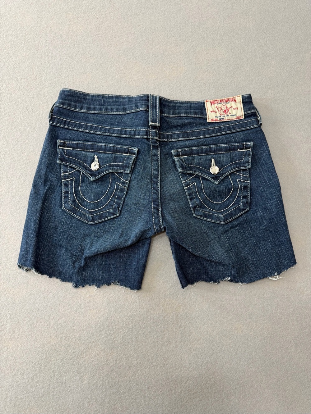 202/407 True Religion Brand Jeans Denim Cutoff Shorts Size 27 Dark Wash NWOT
